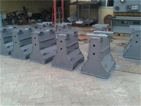 上海隔離墩模具誠信商家 多圖展示機械設備，品質與信賴并行